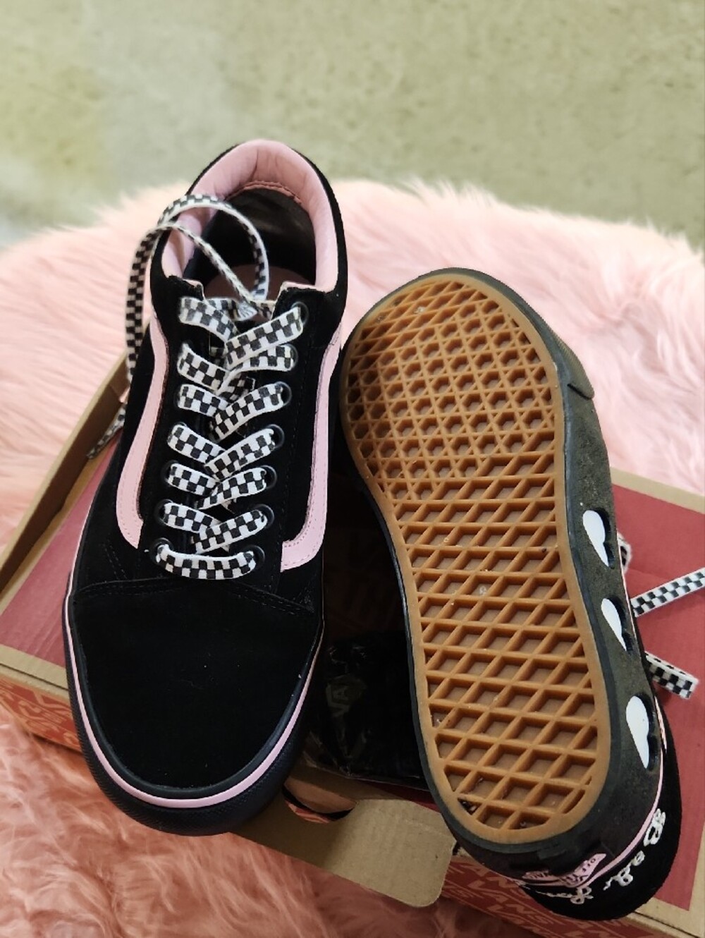 Vans Black & Pink Heart-Accent Platform Sneakers - Picture 3 of 4